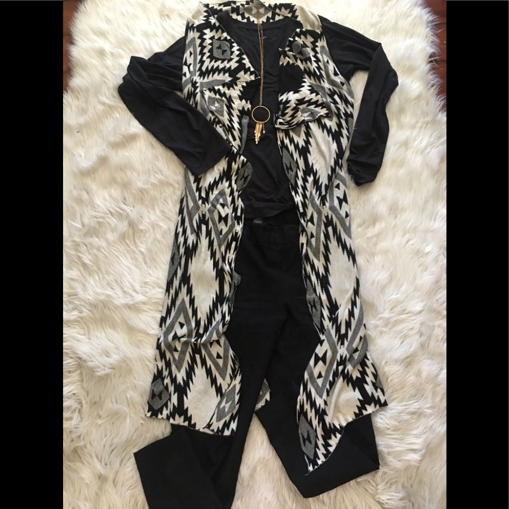 Maxi sweater “vest”